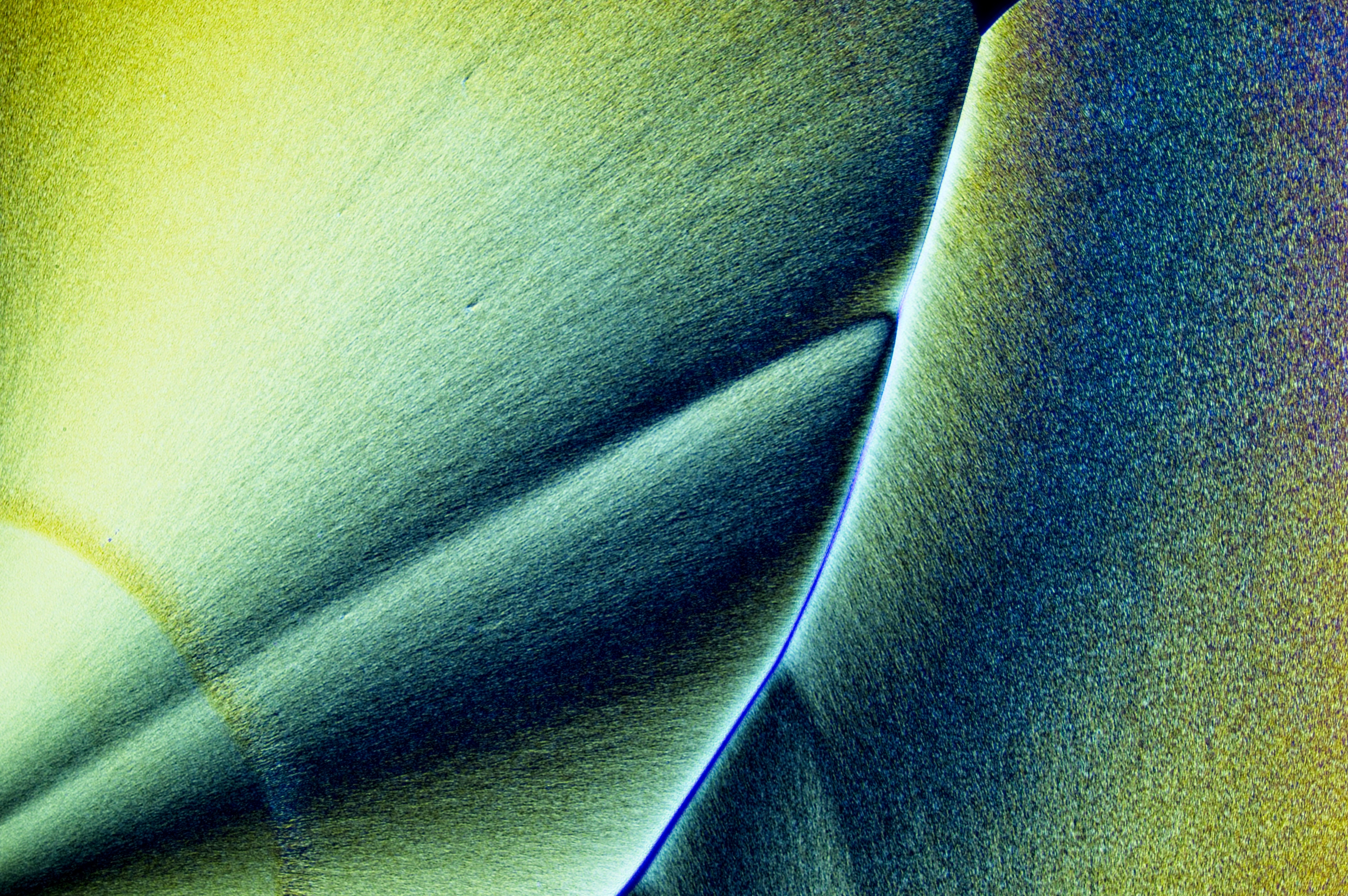 ascorbic acid from 2-propanol, field of view = 0.8x0.5 mm