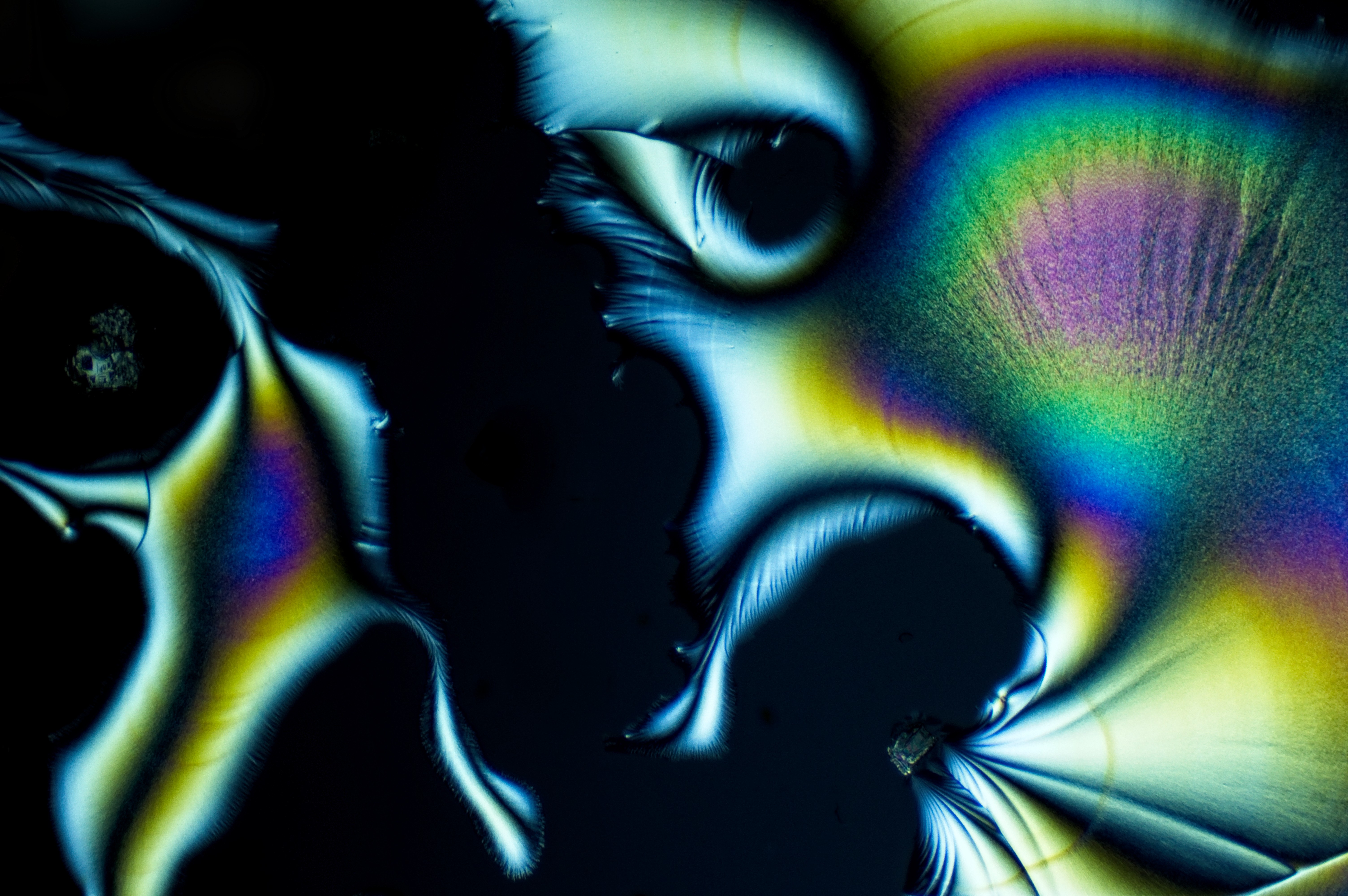 ascorbic acid from 2-propanol, field of view = 5x3.3 mm