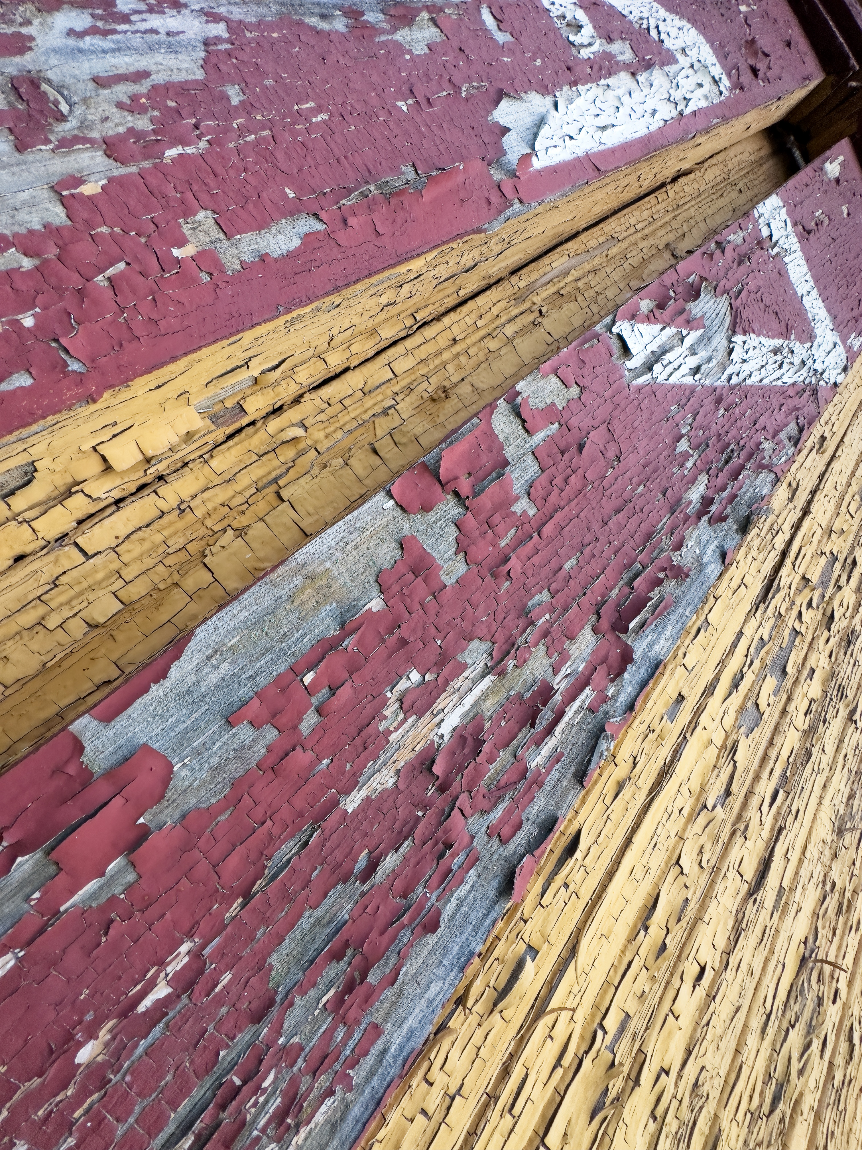 the beauty of aged paint on wooden facades, built in 1952 in Osiedle Przyjaźń, Bemowo, Warsaw (housings for Soviet workers of the “Pałac Kultury”)